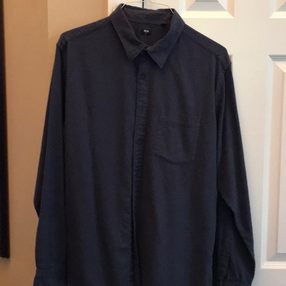 Uniqlo Navy Blue Casual Button-Down Shirt